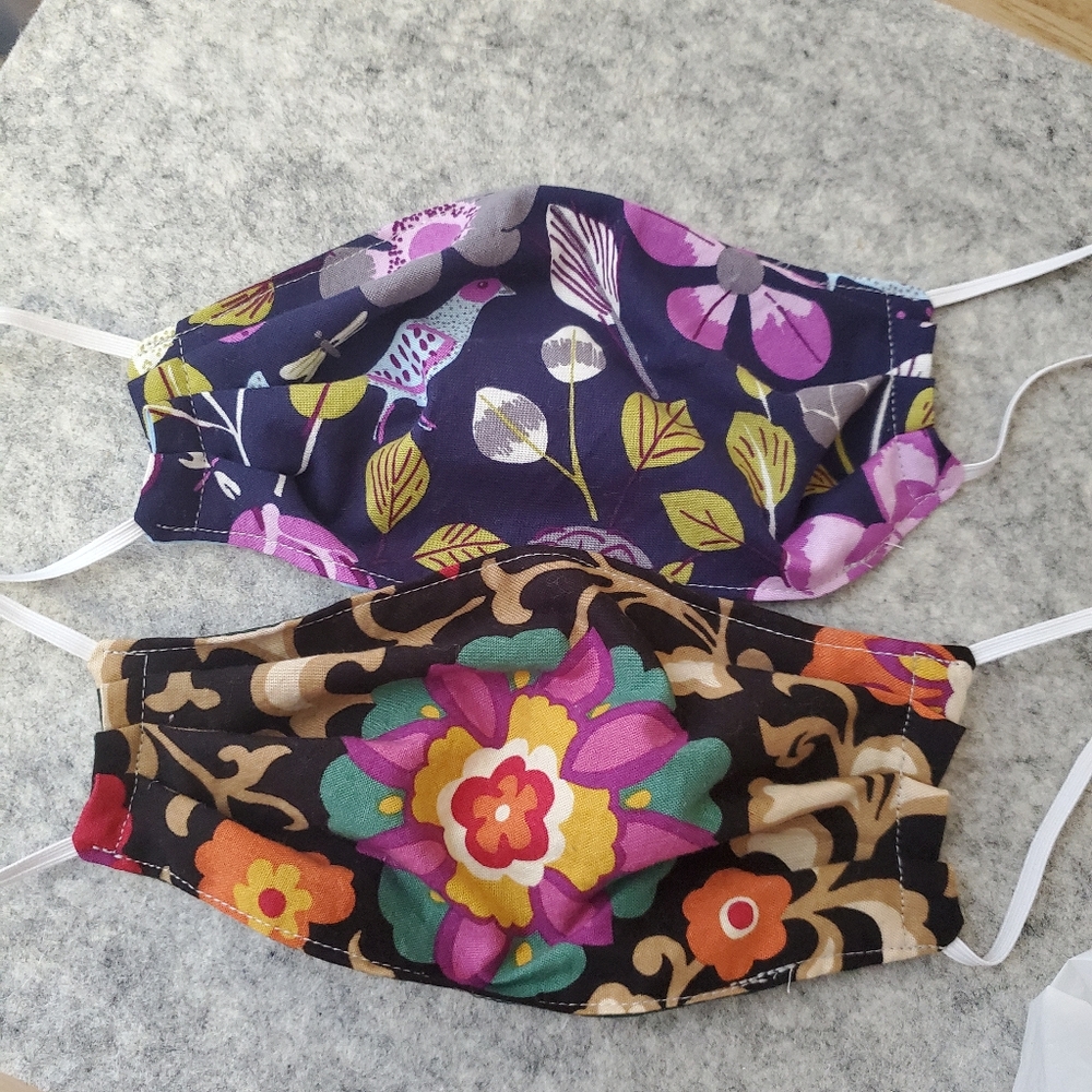 2 Fabric masks